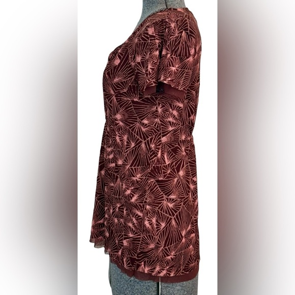 Calvin Klein jeans women’s short sleeve top, medium - Picture 5 of 12